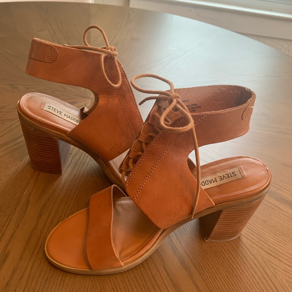 Steve Madden Nannoo Block Heel Sandal